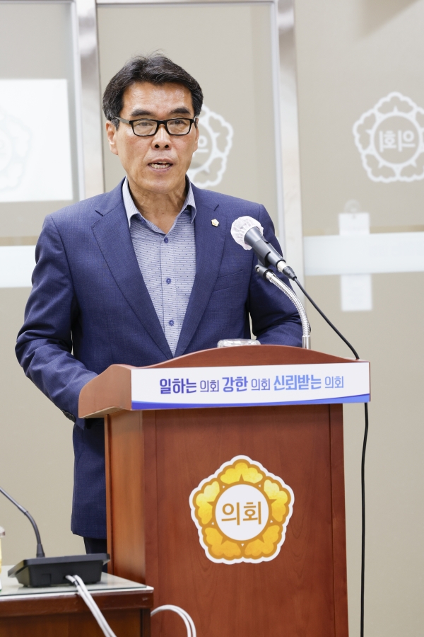 박계수 의원이 11일 순천시의회 후반기 의장 선거 출마를 공식 선언했다.