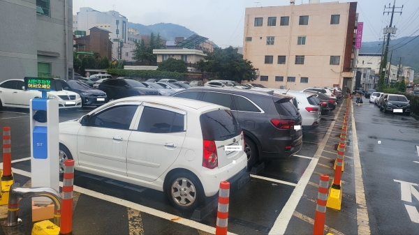 순천 시민로 시민주차장 등 공용주차장은 항상 만차다.